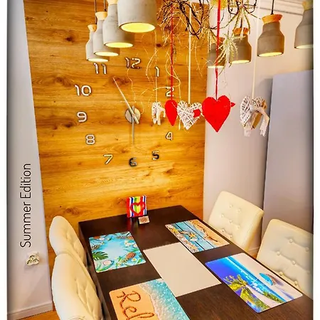Apartment Matsa In Evergreen Complex *